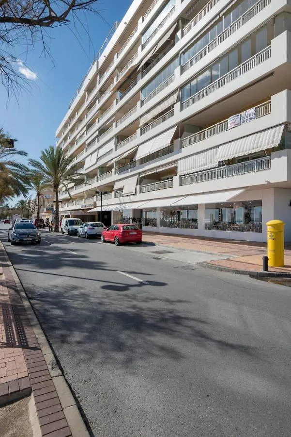 Apartmán Family Aguamarina Front The Sea Free Parking Fuengirola 0*,  Španělsko